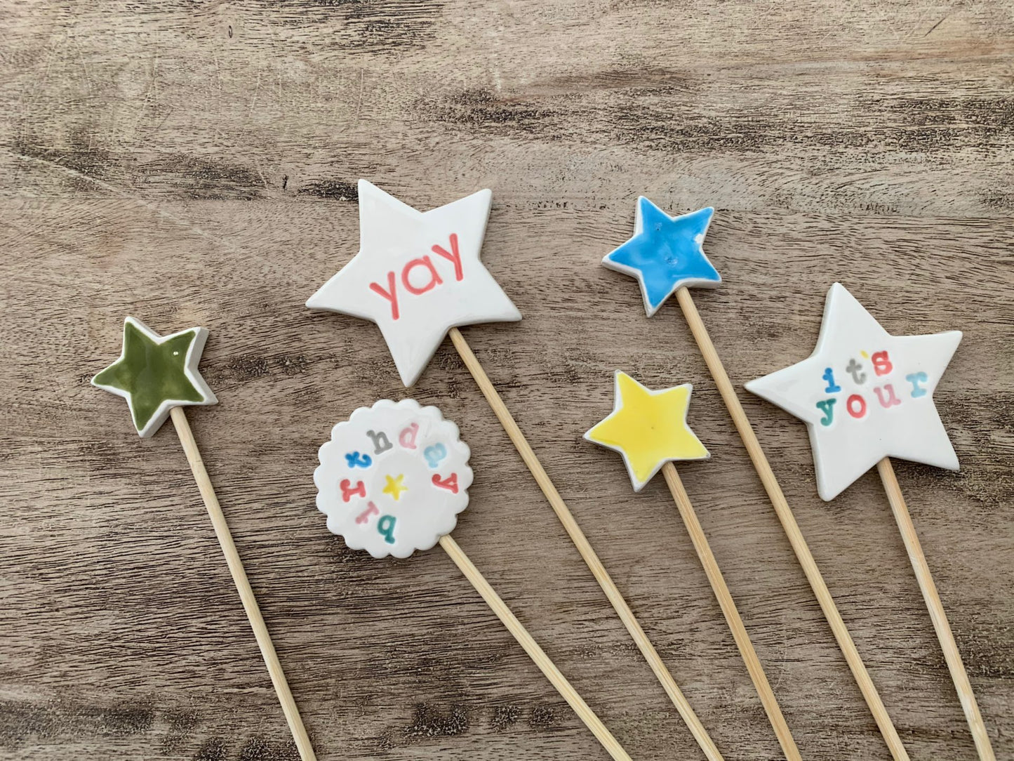 cake topper with army star