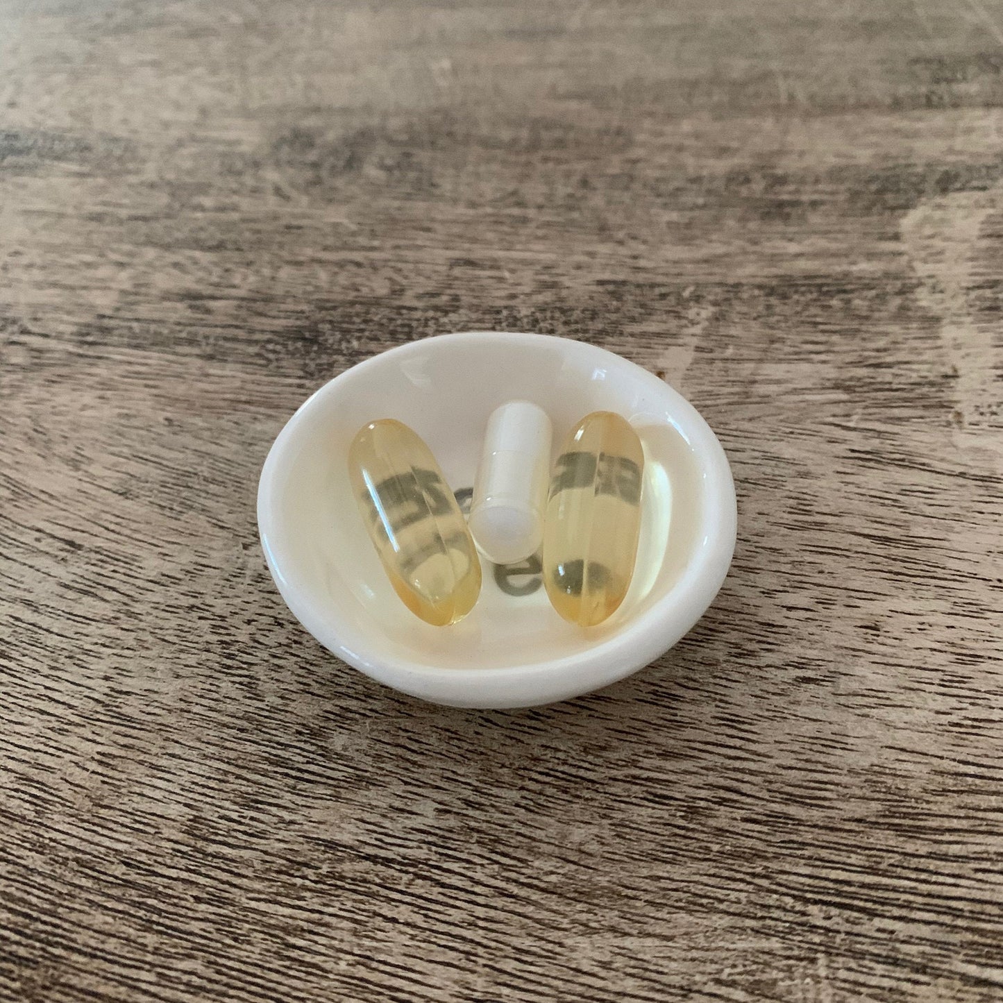 Pill dish, vitamin dish, mini trinket dish